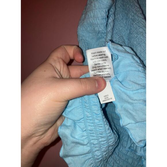 SO smocked light blue cropped lettuce hem tank top size large - Picture 3 of 5